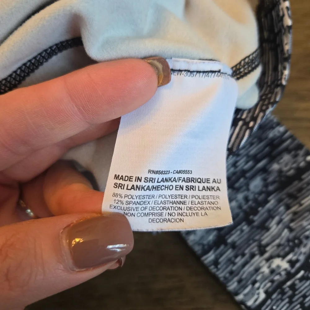 Nike Pro Dri-FIT Womens Quarter Zip Pullover Black White Glitch Print 684992-065